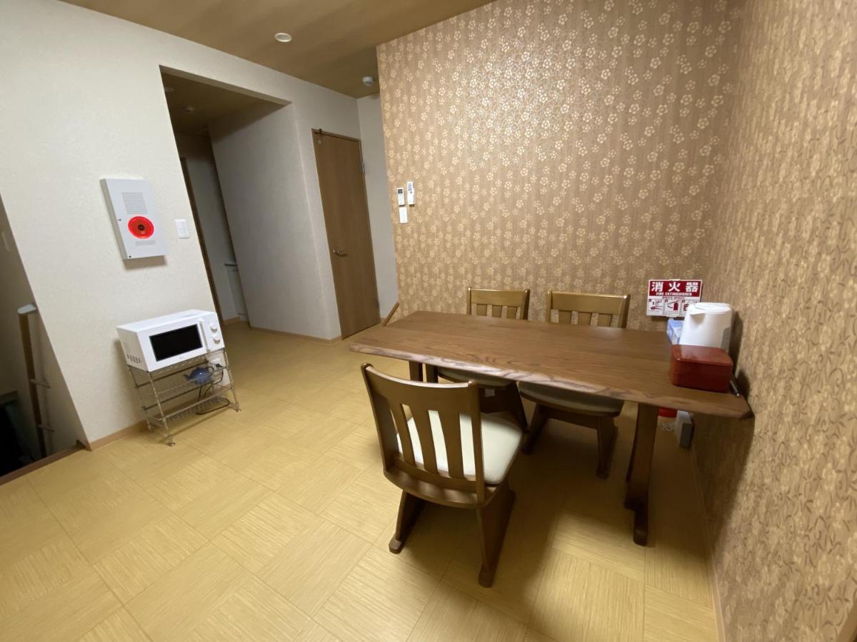 Wutong-40 Minutes Direct To Kansai Airport And 5 Minute Walk To Jr Or Subway Or Nankai Line And 1 Minute To Tsutenkaku The Landmark Of Osaka And Many Japanese Bistros Nearby المظهر الخارجي الصورة